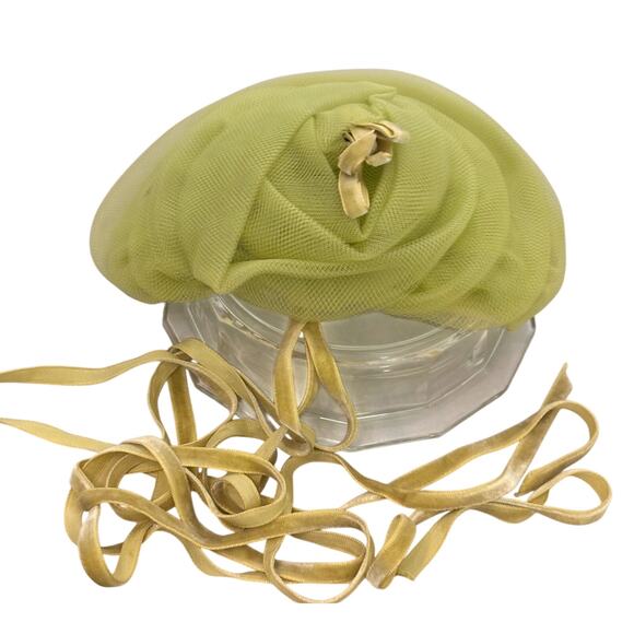 Vintage Miss Elliette Lime Chiffon Dress w/Matching Hat, Pleated Flutter Sleeve - Picture 9 of 10